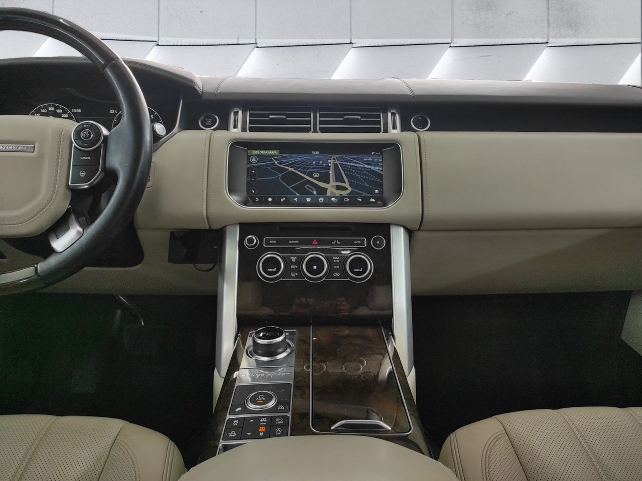 Foto Land-Rover Range Rover 12