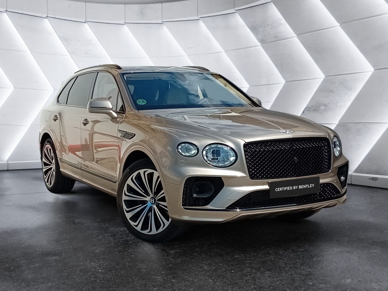 Foto Bentley Bentayga 3