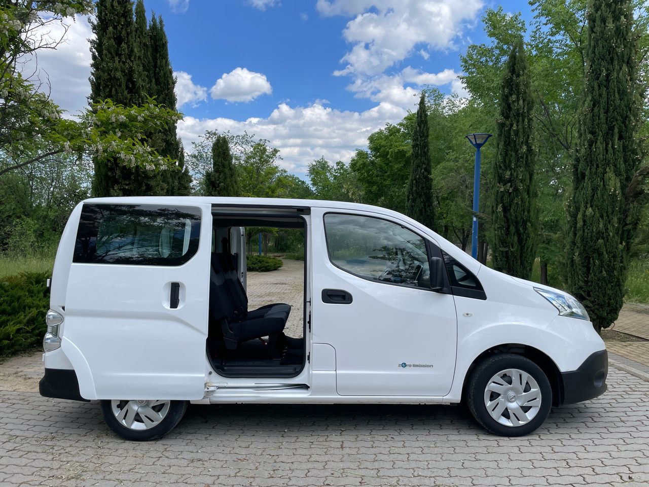Foto Nissan e-NV200 7