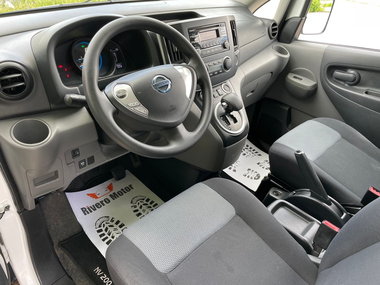 Foto Nissan e-NV200 9