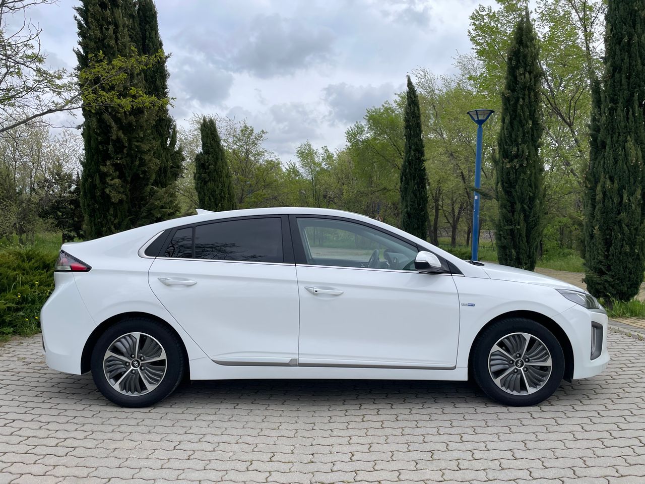 Foto Hyundai IONIQ 4