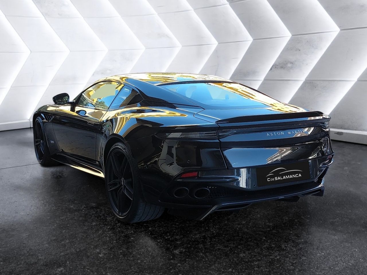Foto Aston martin DBS 4