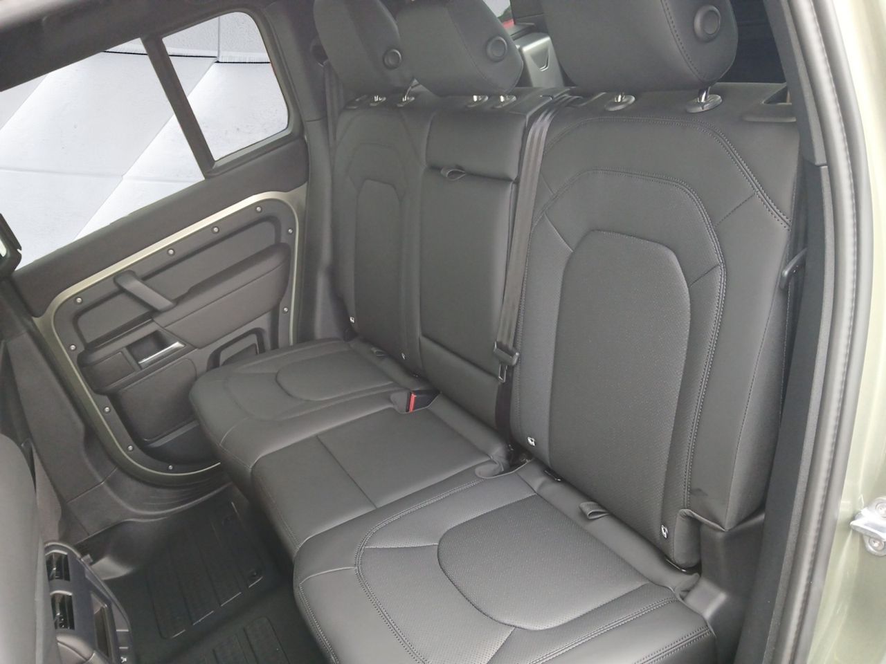 Foto Land-Rover Defender 14