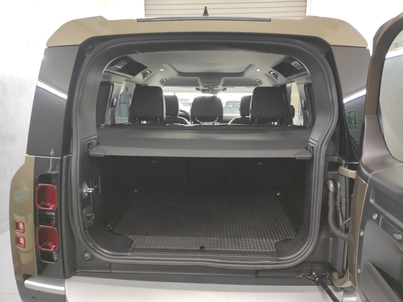 Foto Land-Rover Defender 11