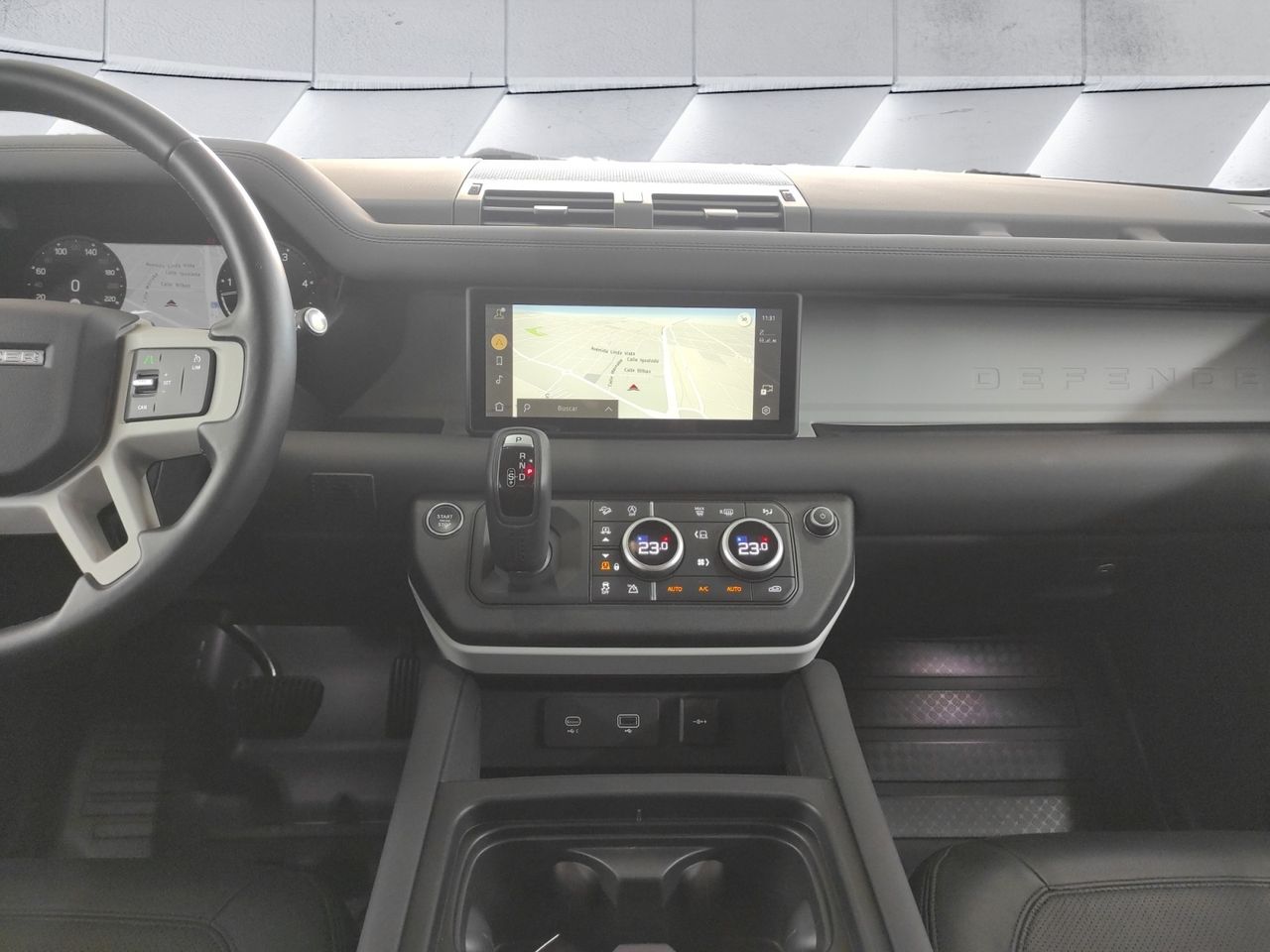 Foto Land-Rover Defender 14