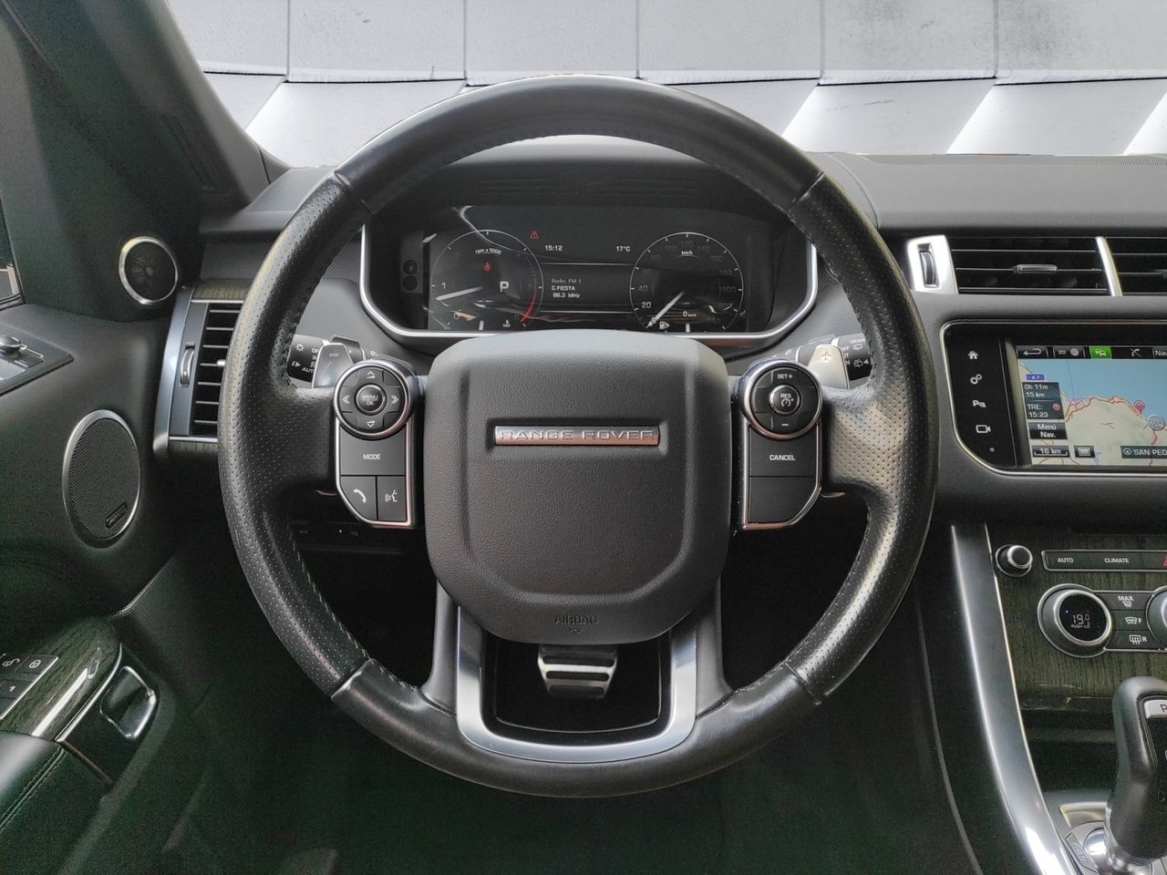 Foto Land-Rover Range Rover Sport 11