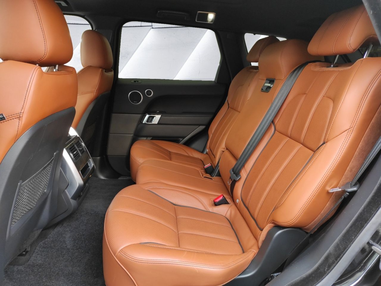 Foto Land-Rover Range Rover Sport 16