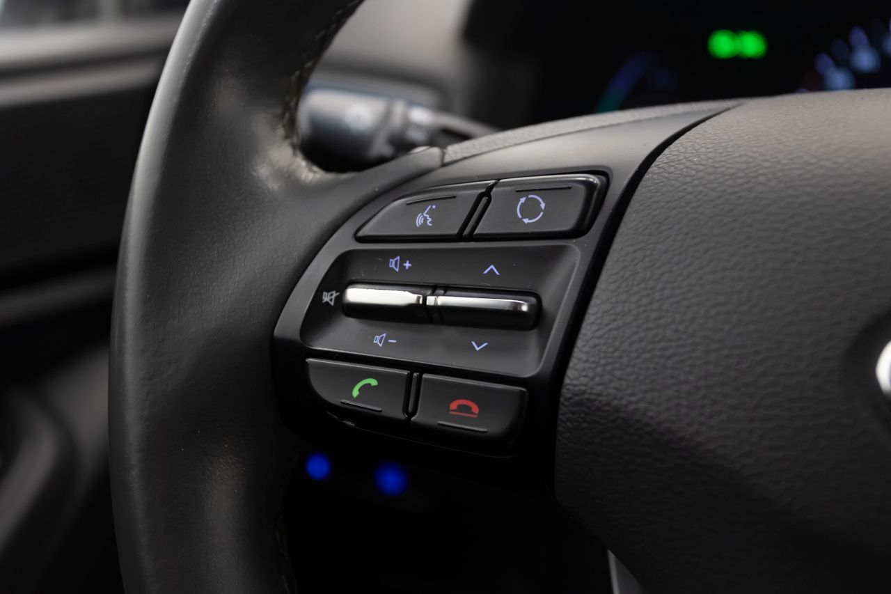 Foto Hyundai IONIQ 32