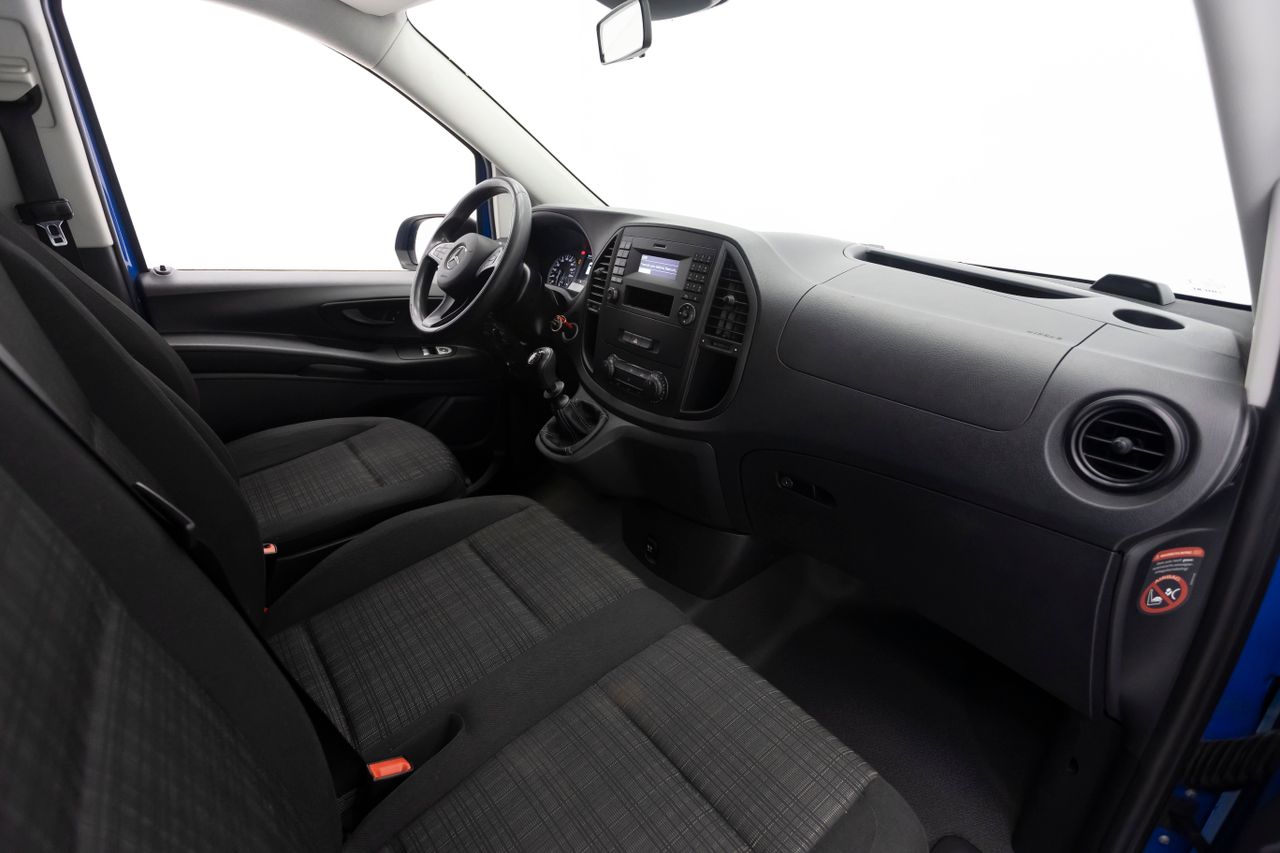 Foto Mercedes-Benz Vito 15