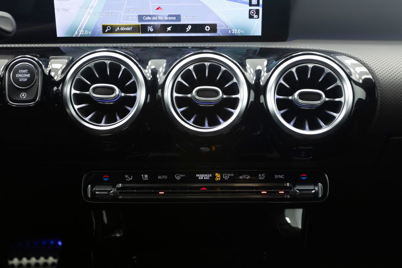 Foto Mercedes-Benz Clase CLA 21