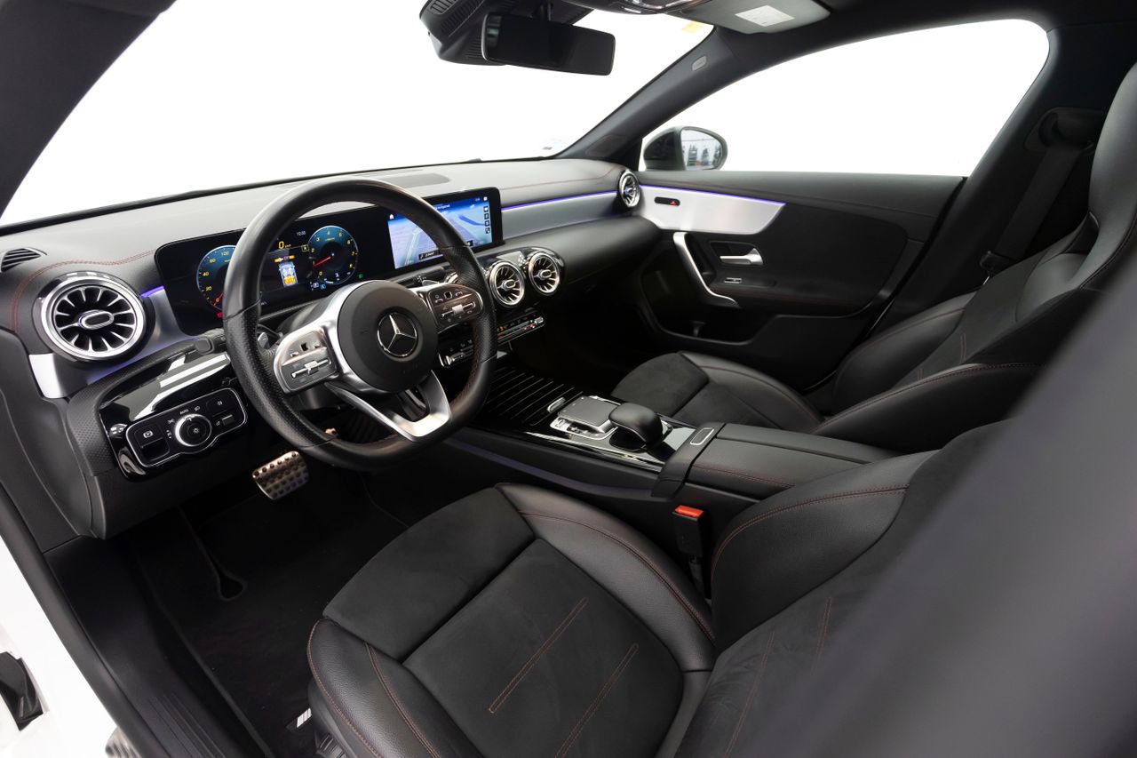 Foto Mercedes-Benz Clase CLA 31