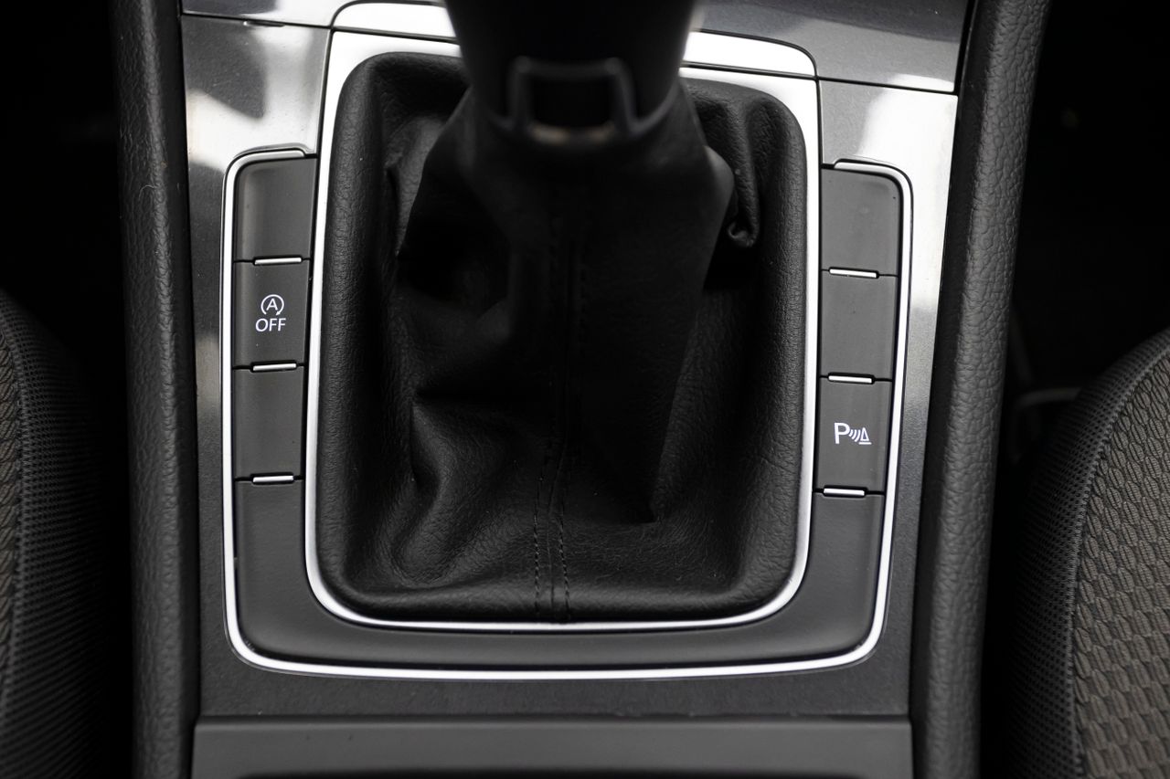 Foto Volkswagen Golf 19