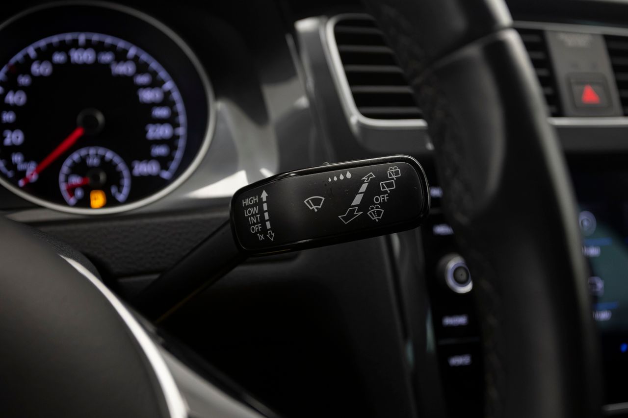 Foto Volkswagen Golf 31