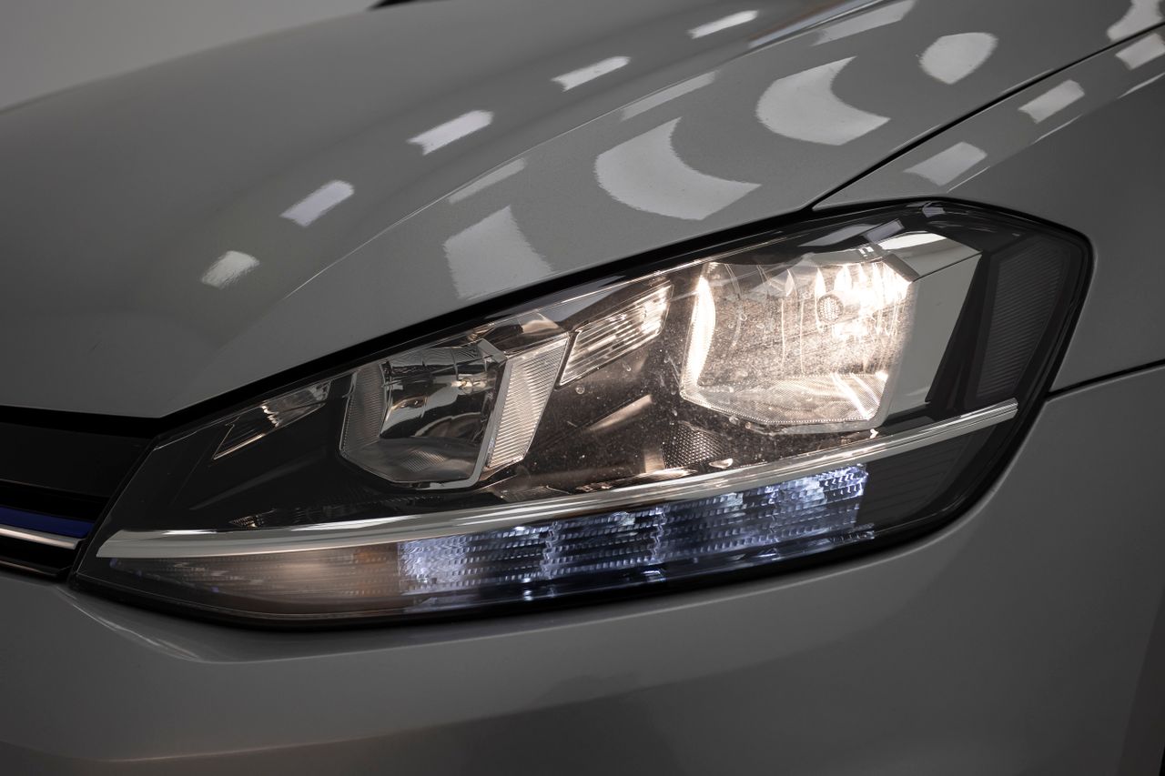 Foto Volkswagen Golf 44