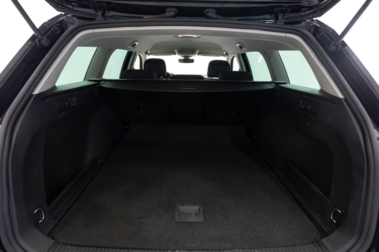 Foto Volkswagen Passat 12