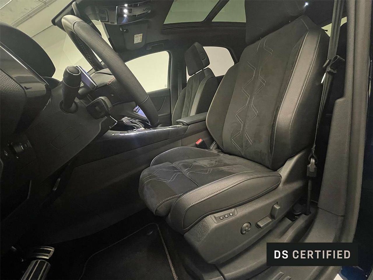 Foto DS Automobiles DS 7 9