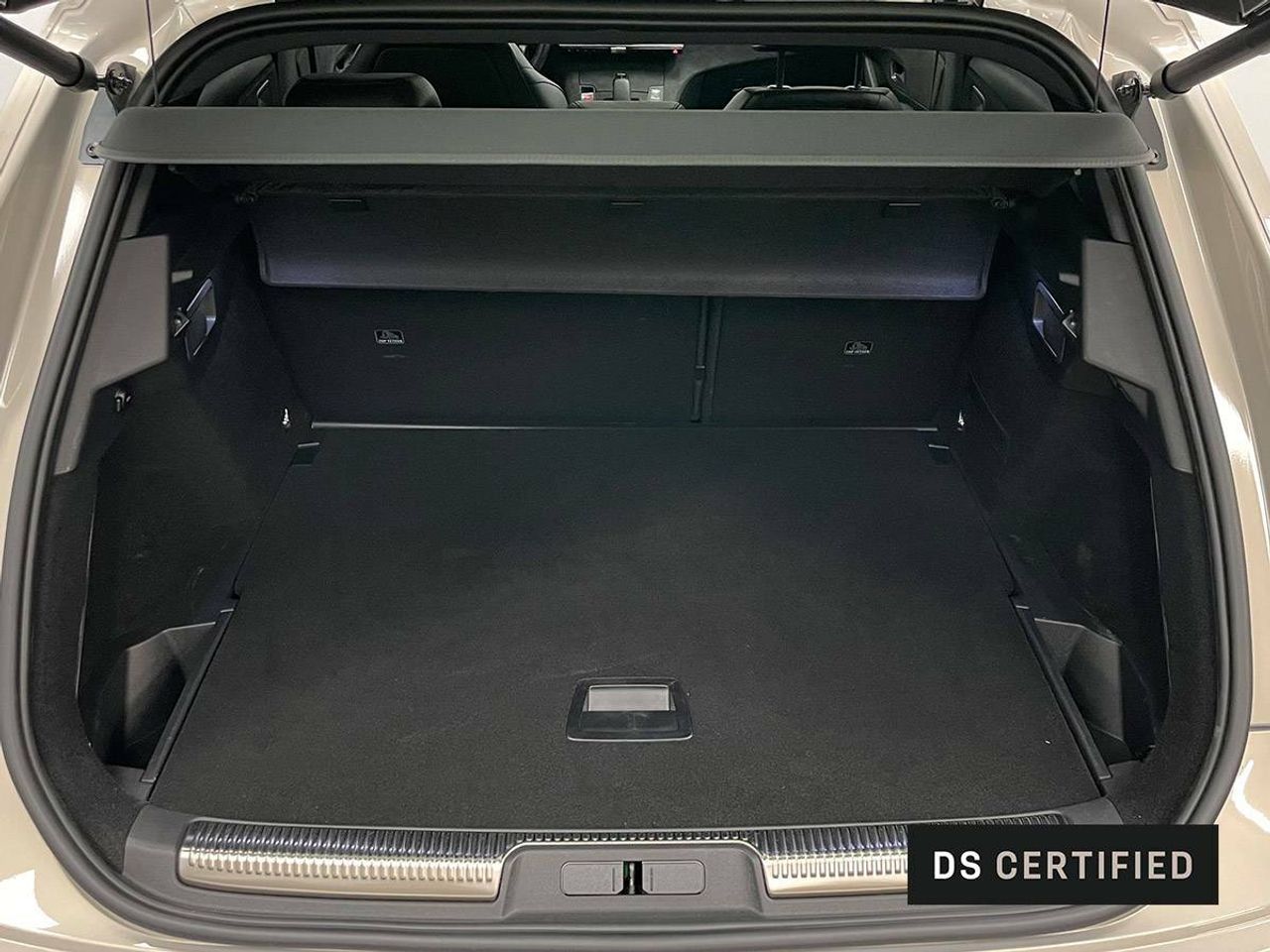 Foto DS Automobiles DS 7 6