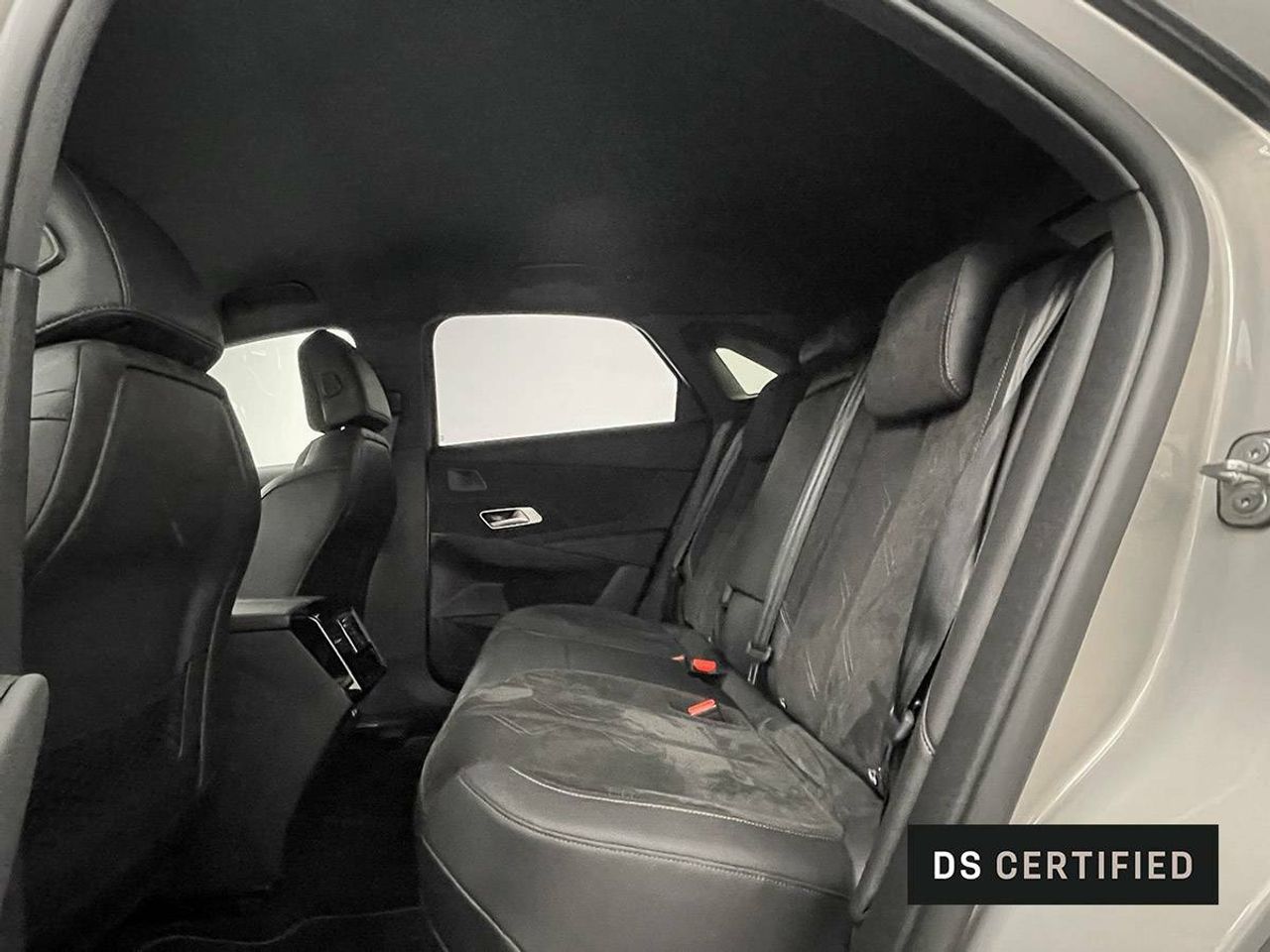 Foto DS Automobiles DS 7 10