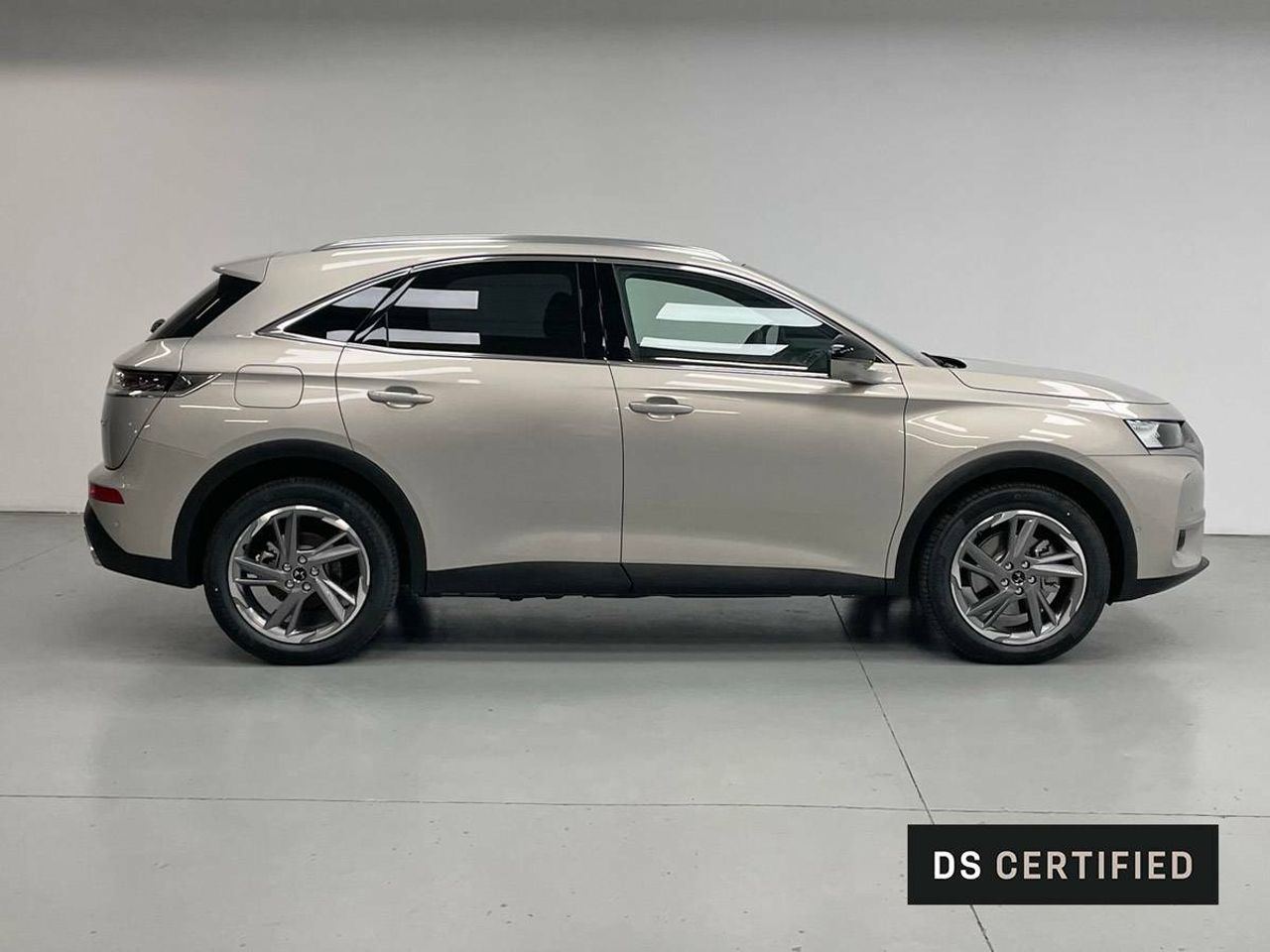 Foto DS Automobiles DS 7 4