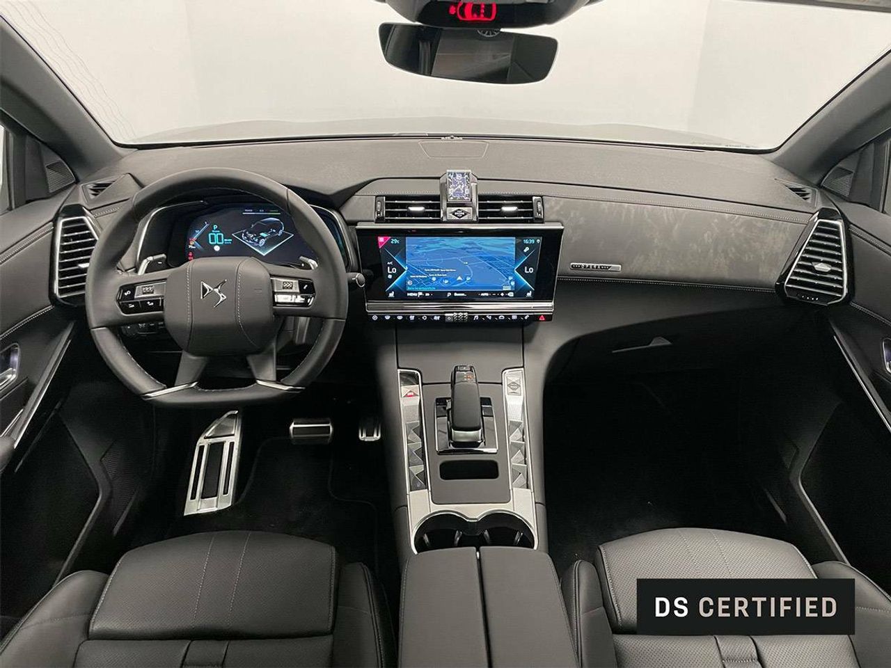 Foto DS Automobiles DS 7 8