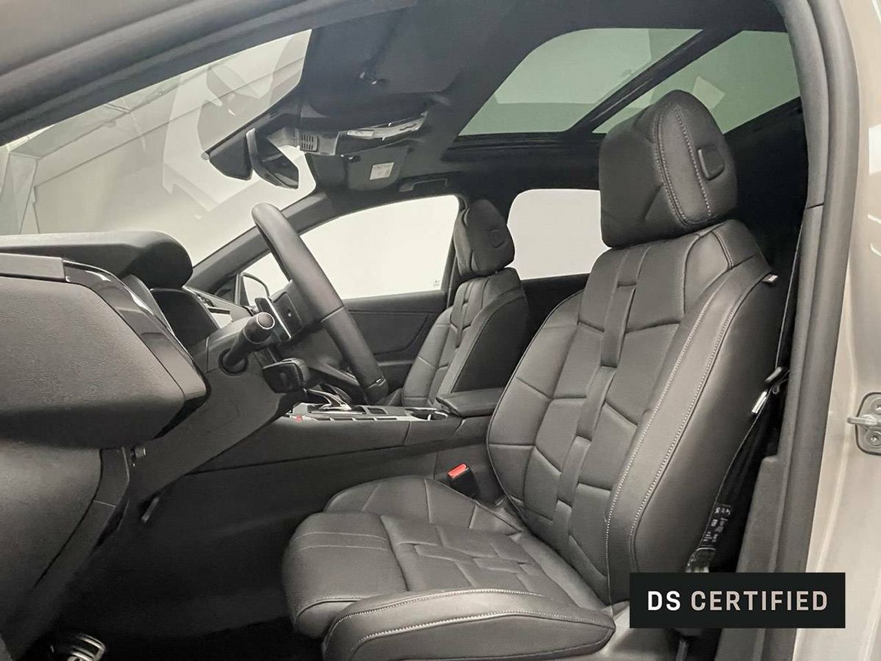 Foto DS Automobiles DS 7 9