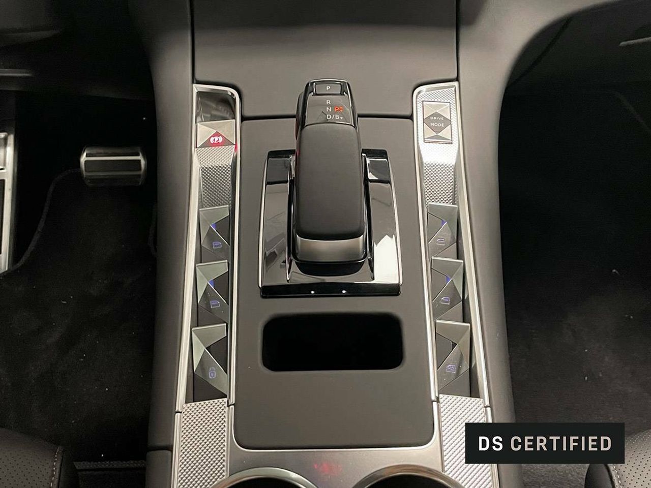 Foto DS Automobiles DS 7 14