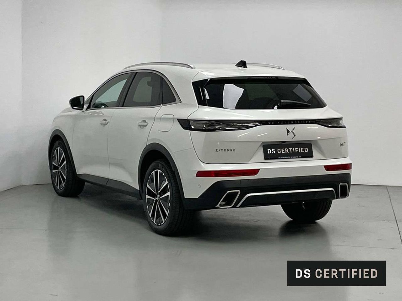 Foto DS Automobiles DS 7 7