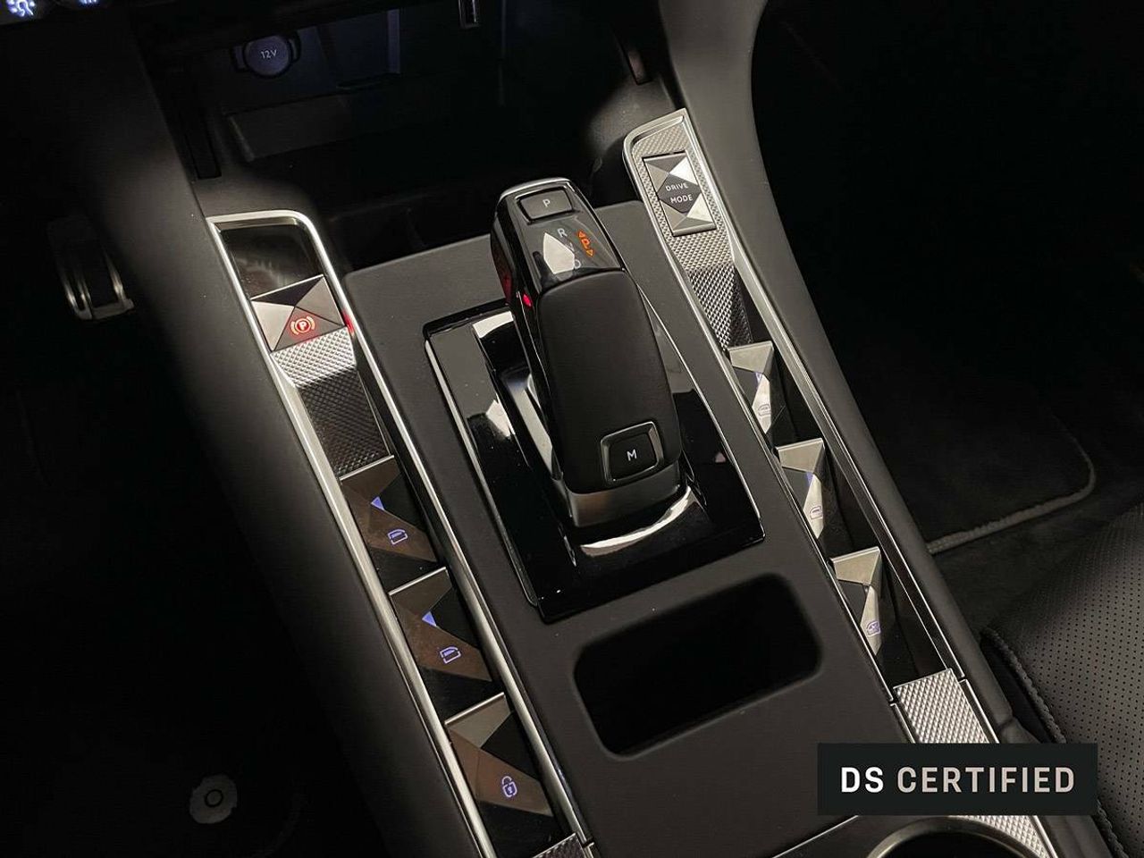 Foto DS Automobiles DS 7 14