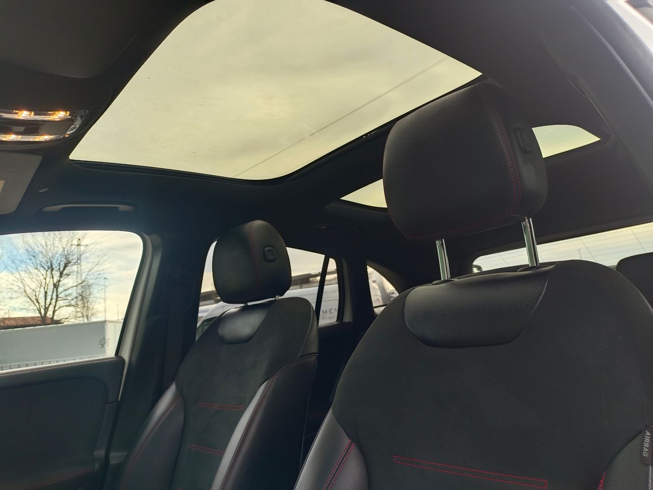 Foto Mercedes-Benz Clase GLA 4
