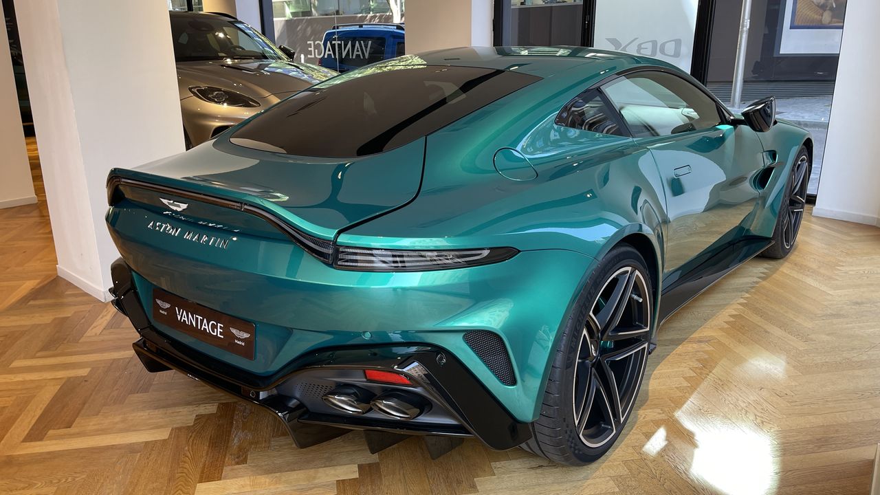 Foto Aston martin Vantage 6