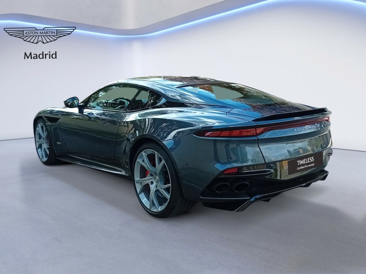 Foto Aston martin DBS 4