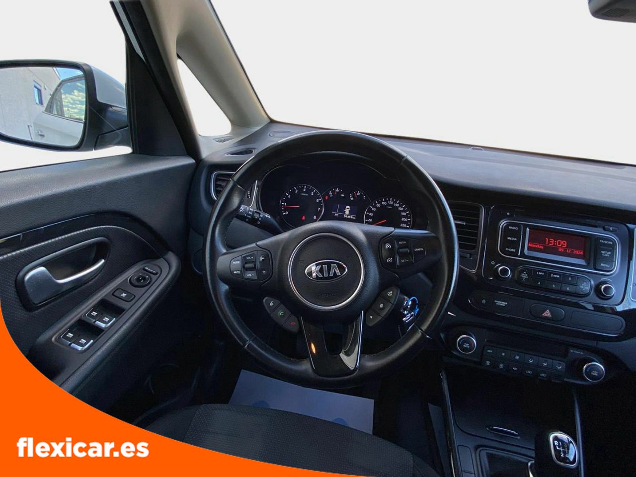 Foto Kia Carens 11