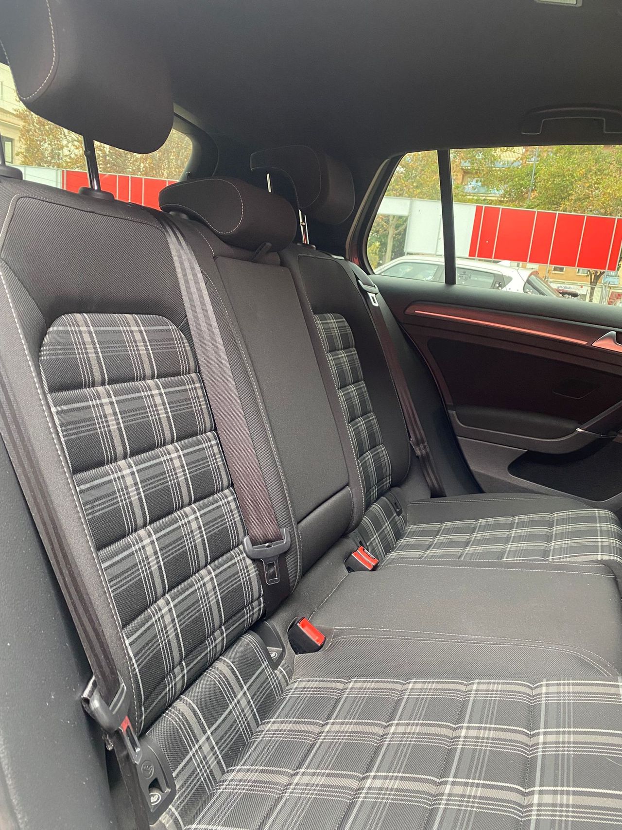 Foto Volkswagen Golf 16