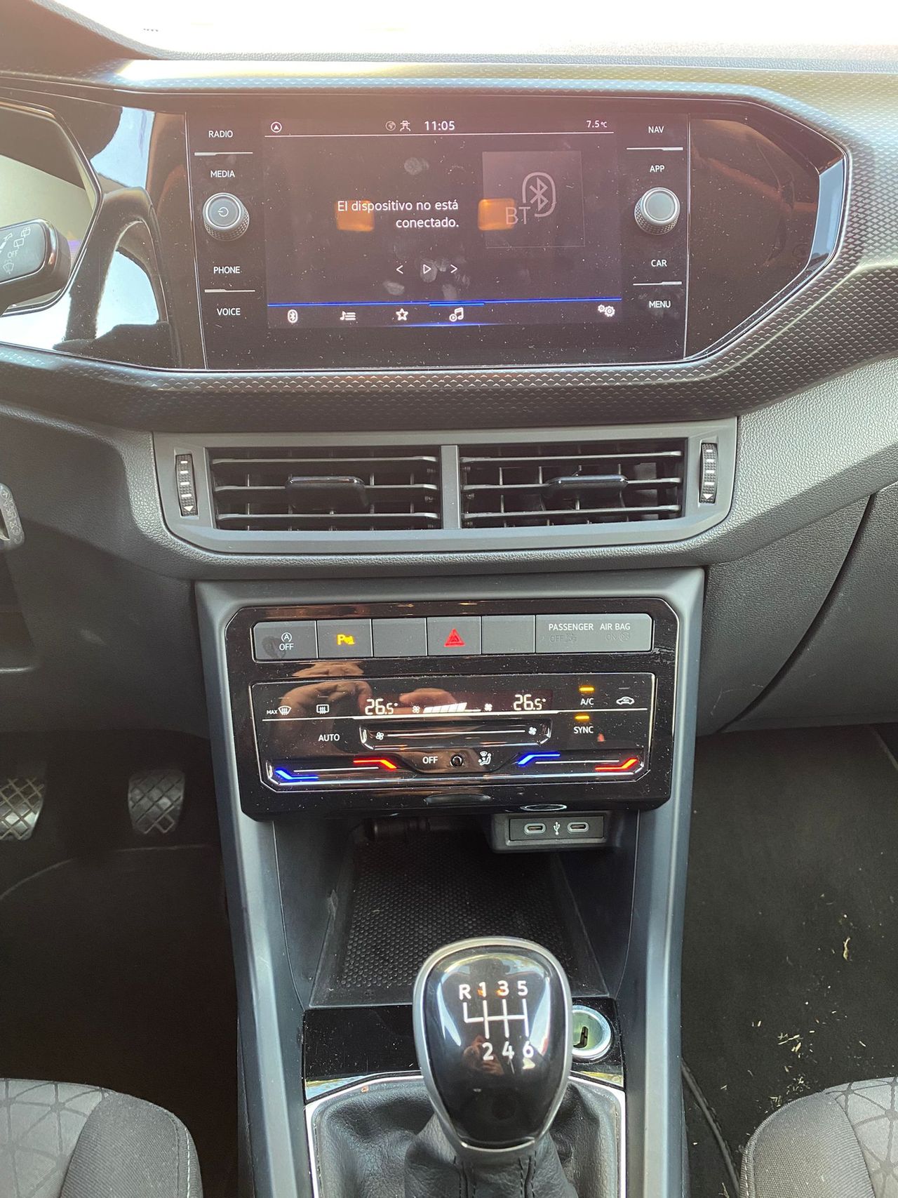 Foto Volkswagen T-Cross 15