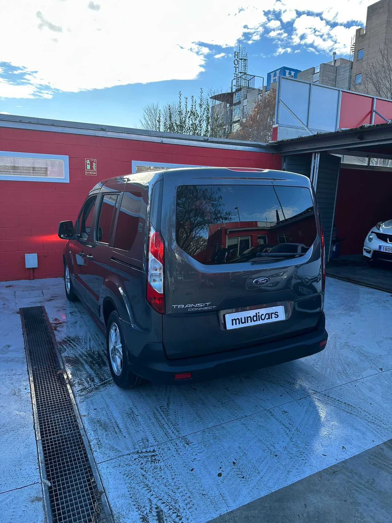 Foto Ford Tourneo Connect 9