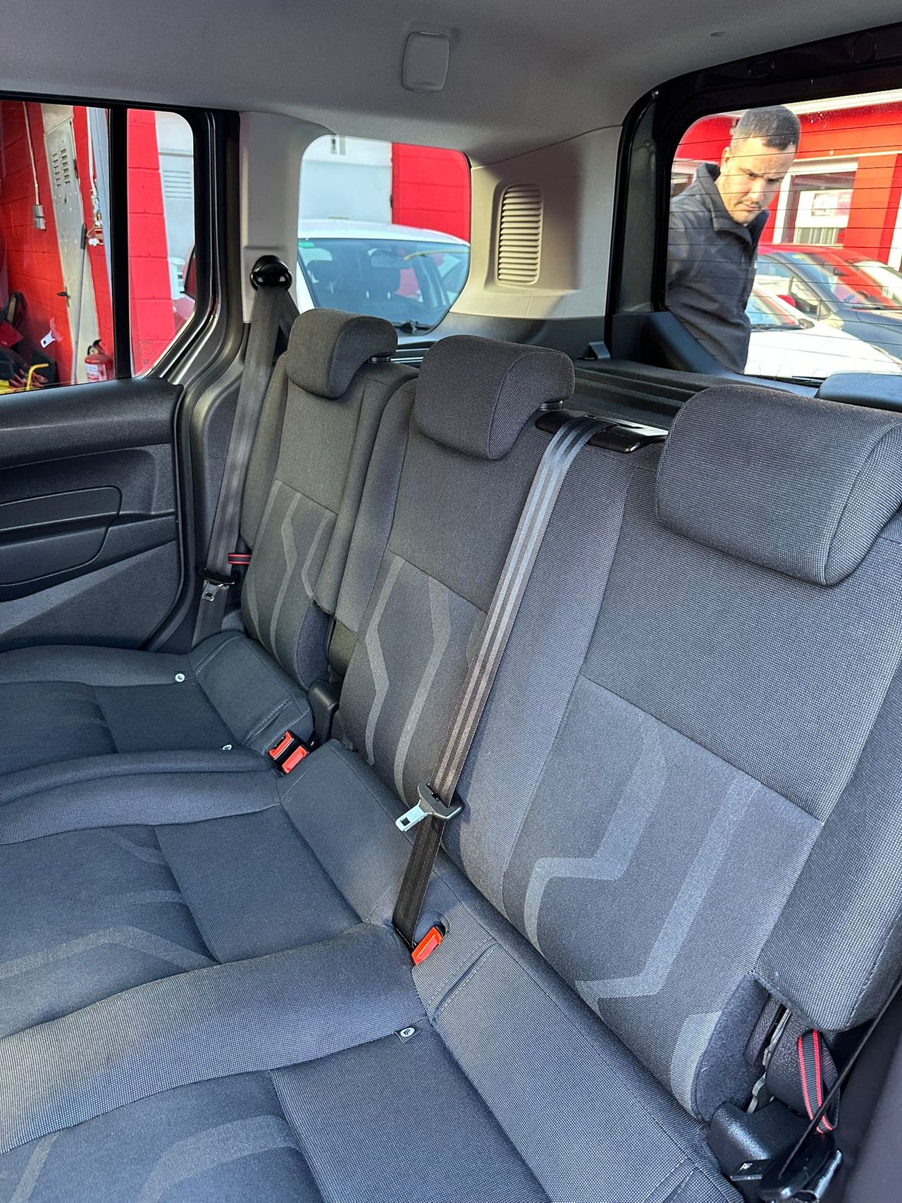 Foto Ford Tourneo Connect 16