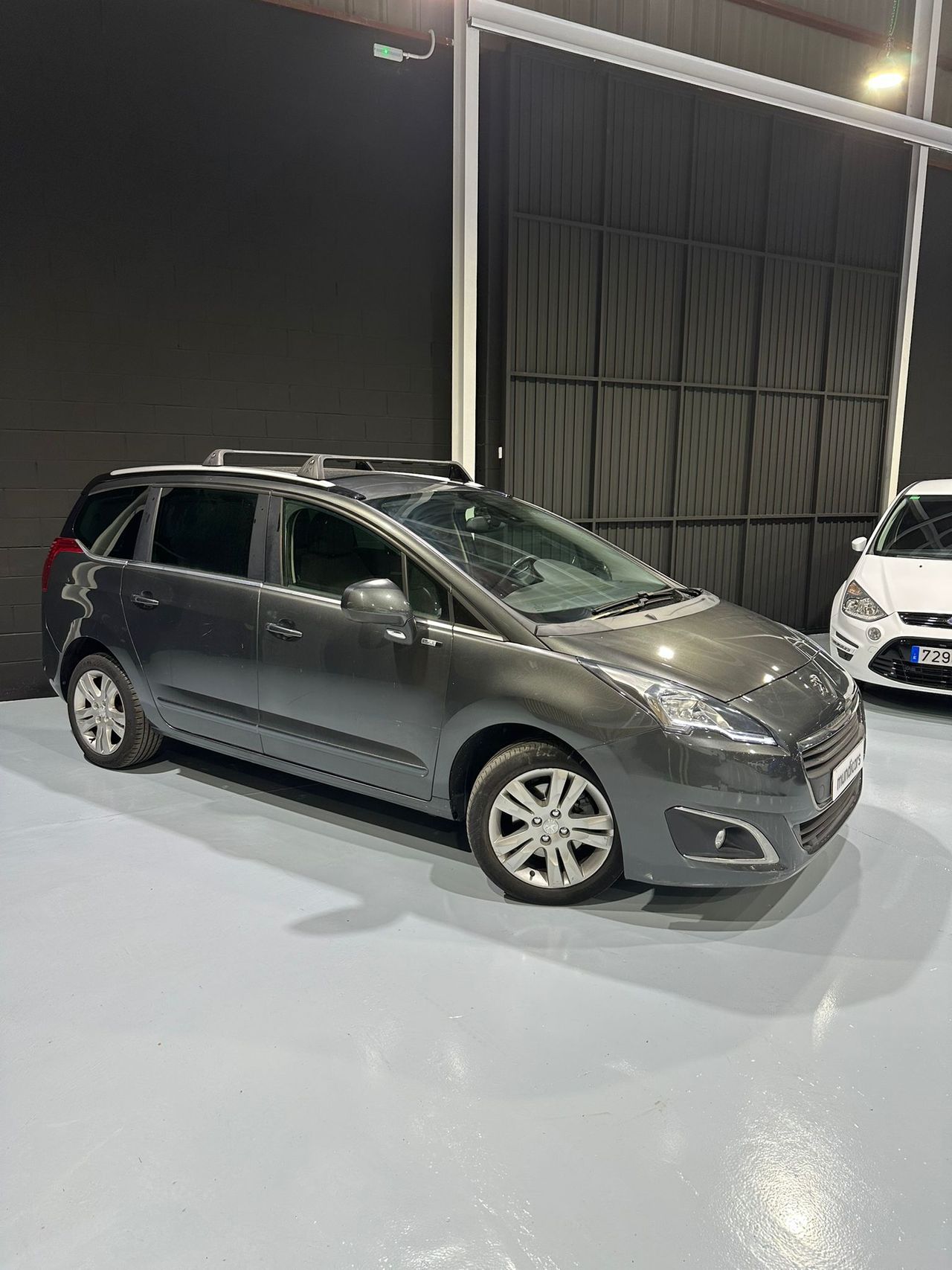 Foto Peugeot 5008 4