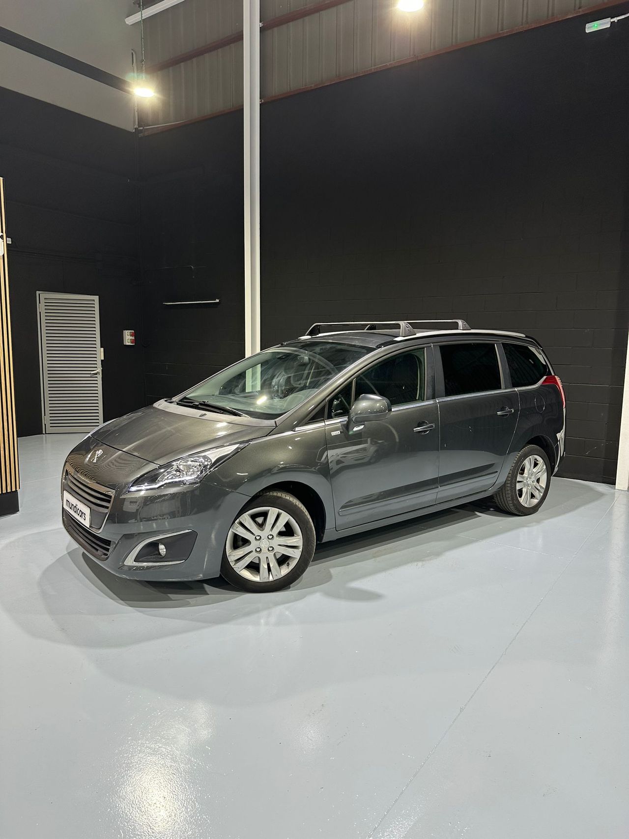 Foto Peugeot 5008 8