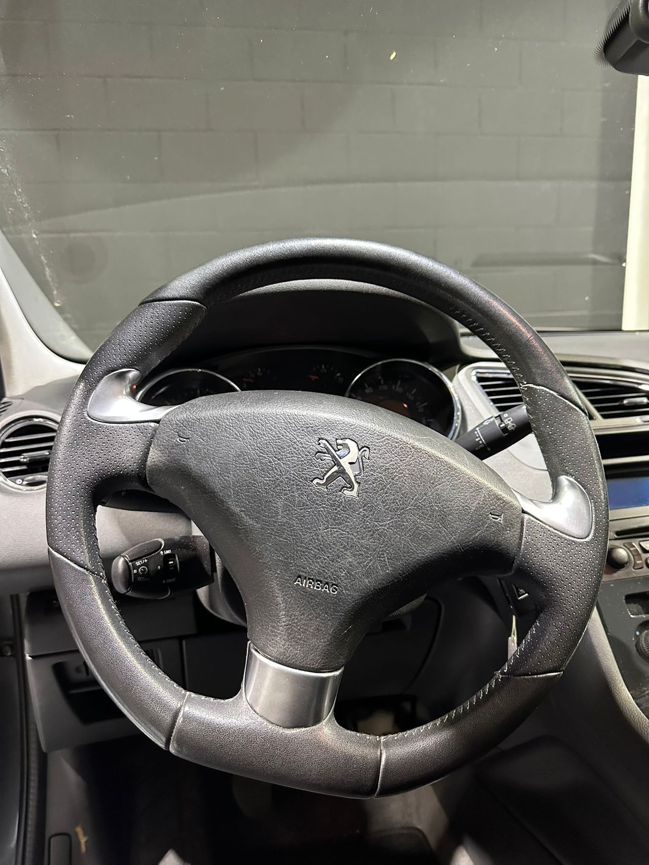 Foto Peugeot 5008 12