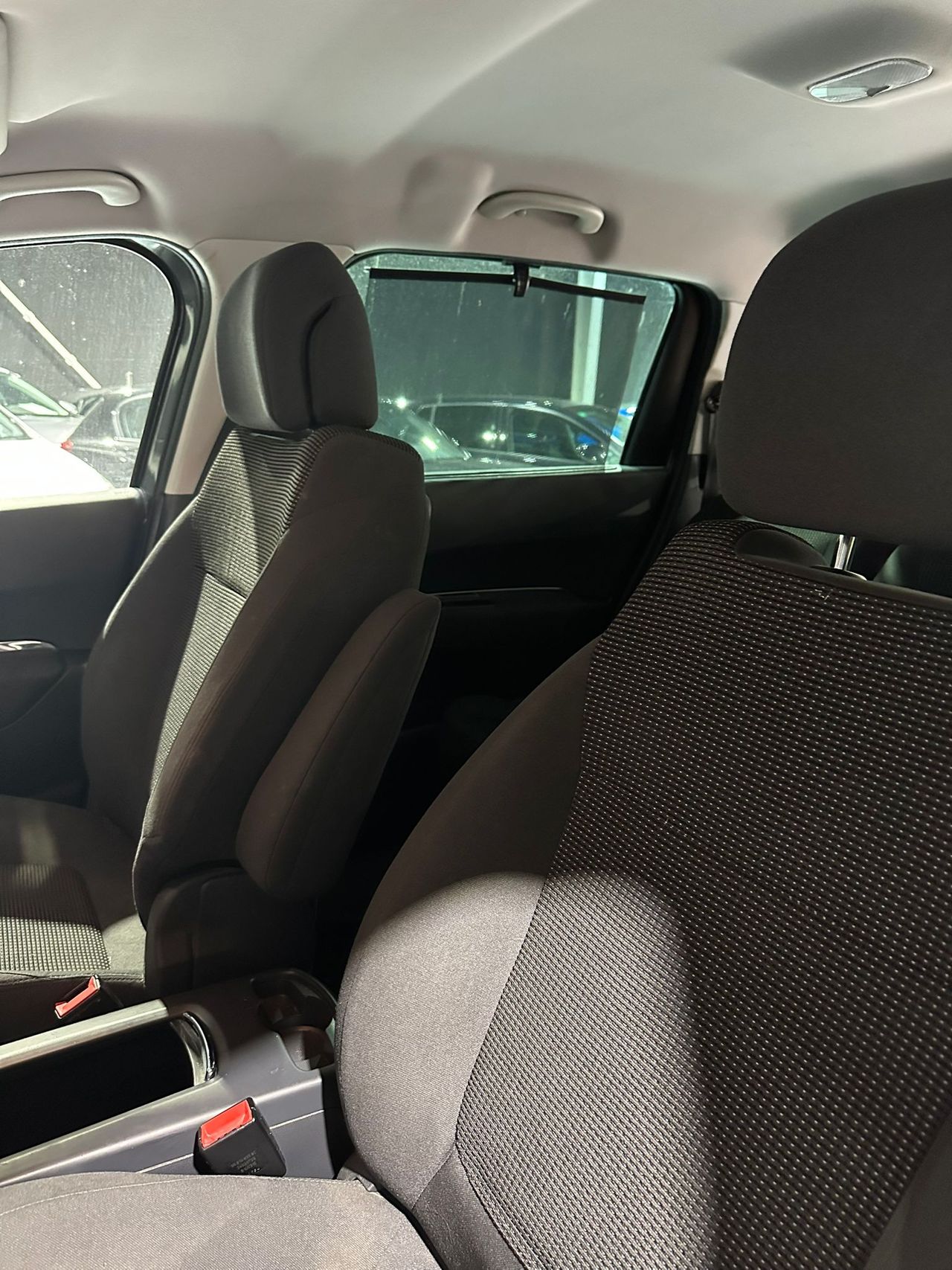Foto Peugeot 5008 13