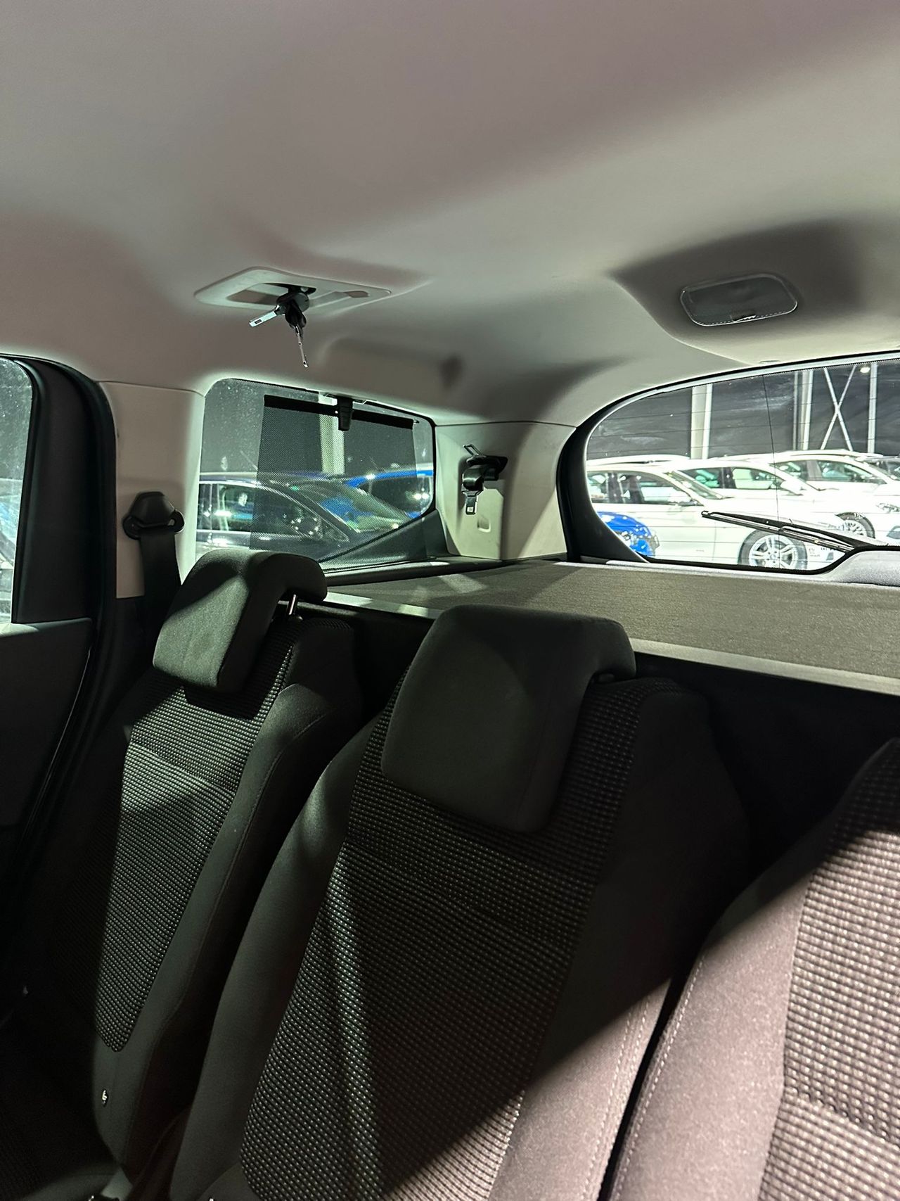 Foto Peugeot 5008 14