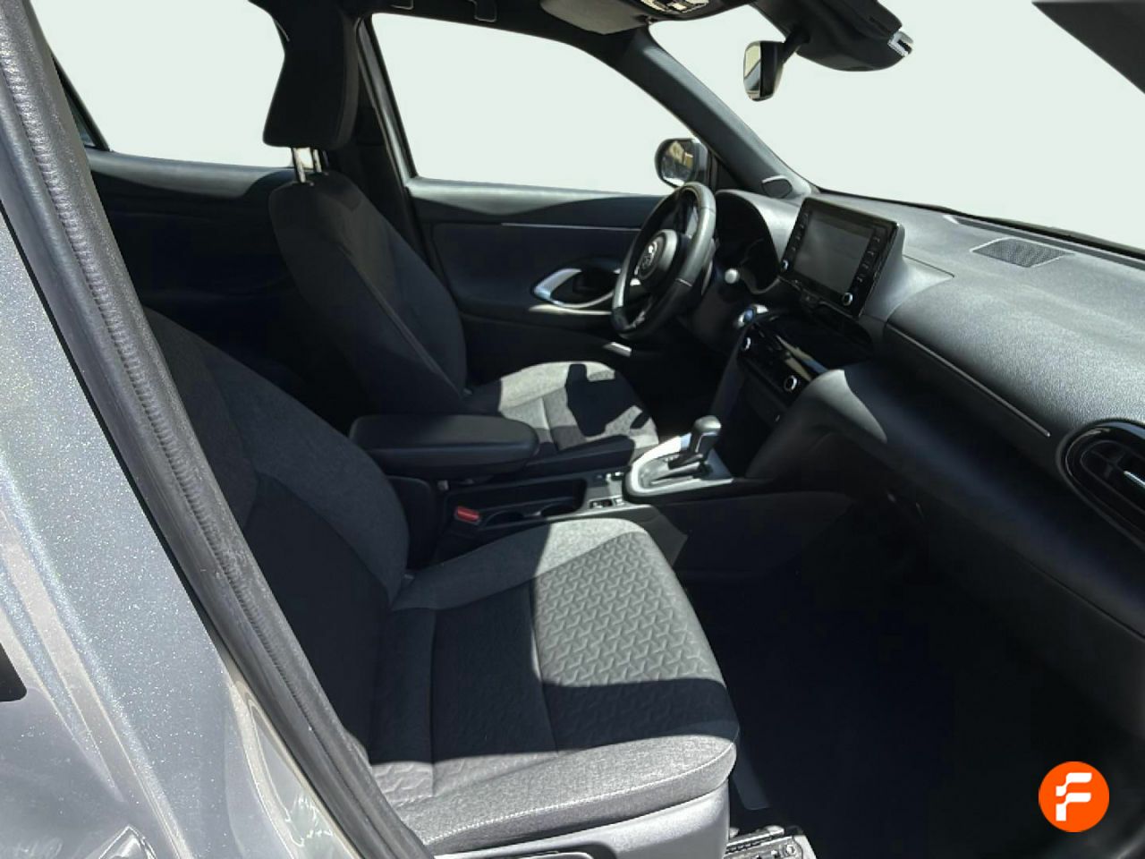 Foto Toyota Yaris 14