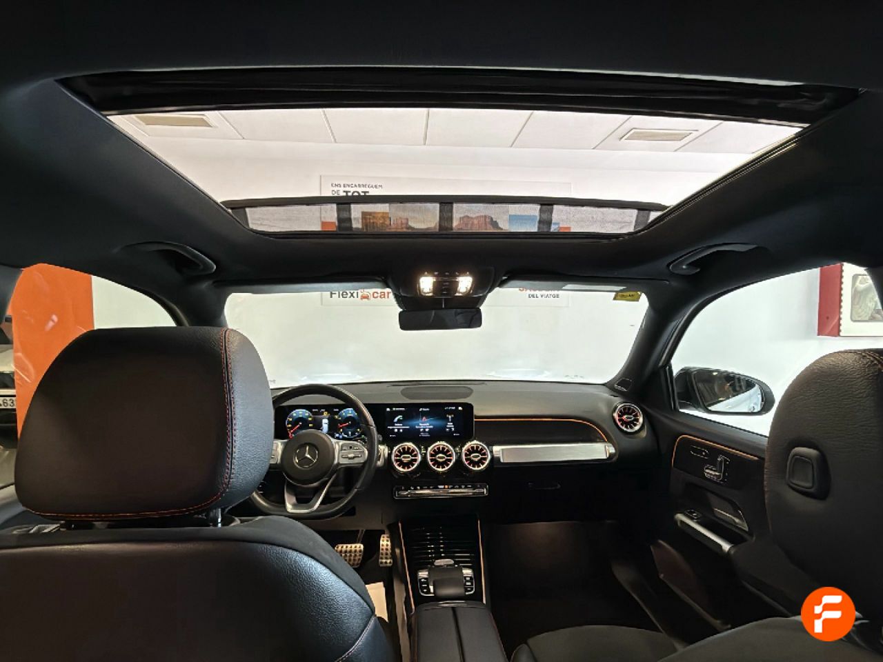 Foto Mercedes-Benz Clase GLB 18