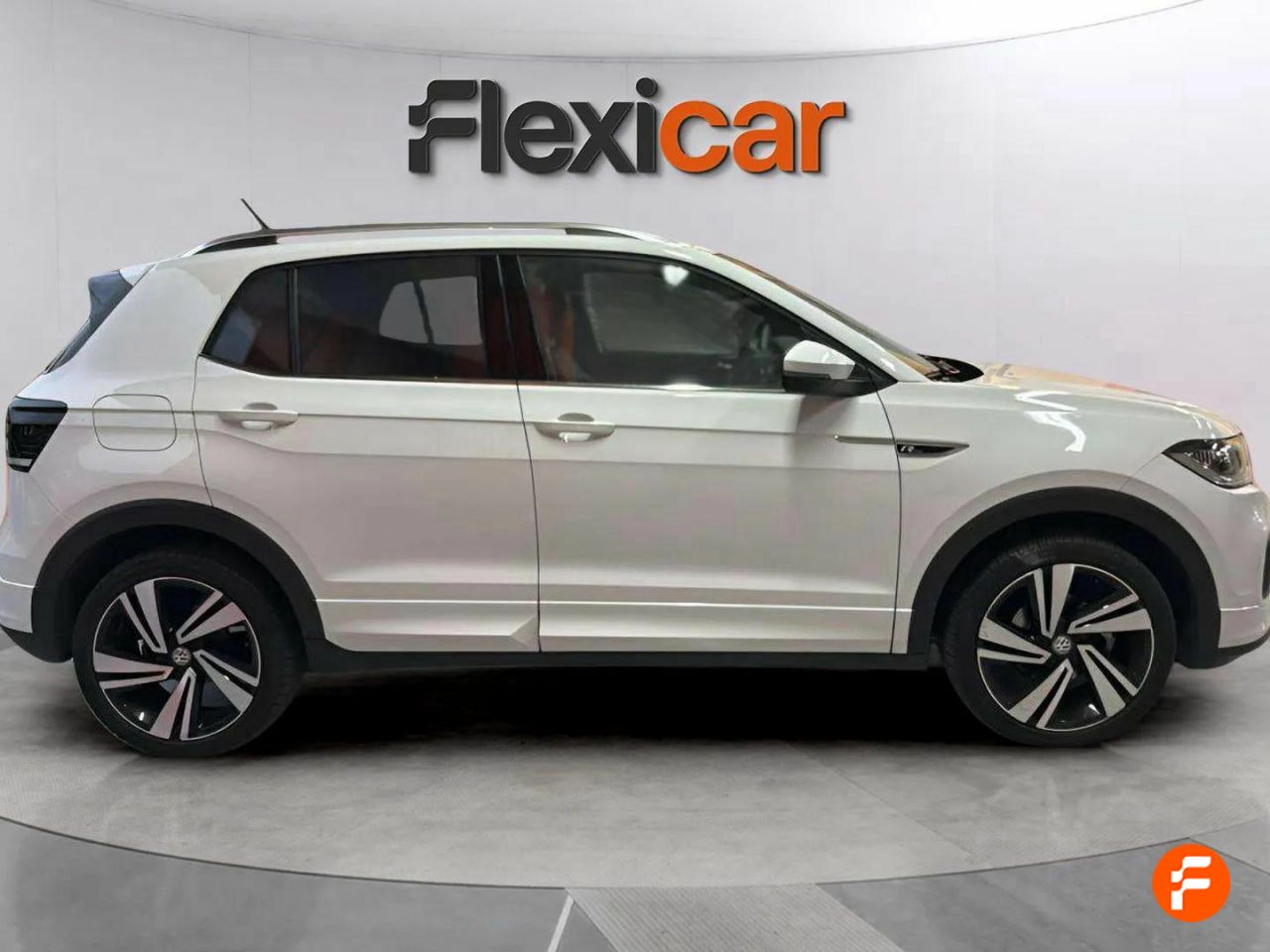 Foto Volkswagen T-Cross 3