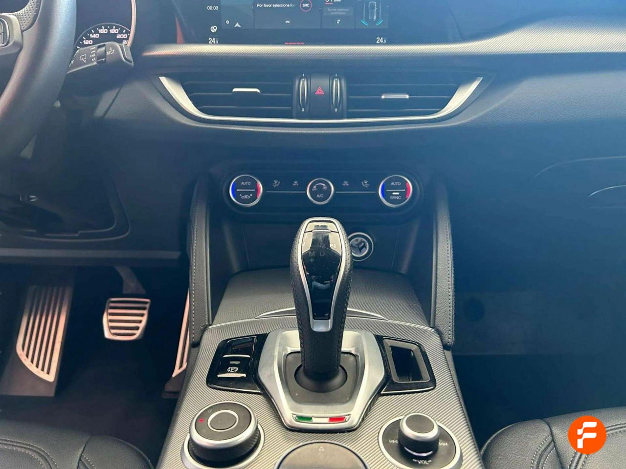 Foto Alfa Romeo Stelvio 10