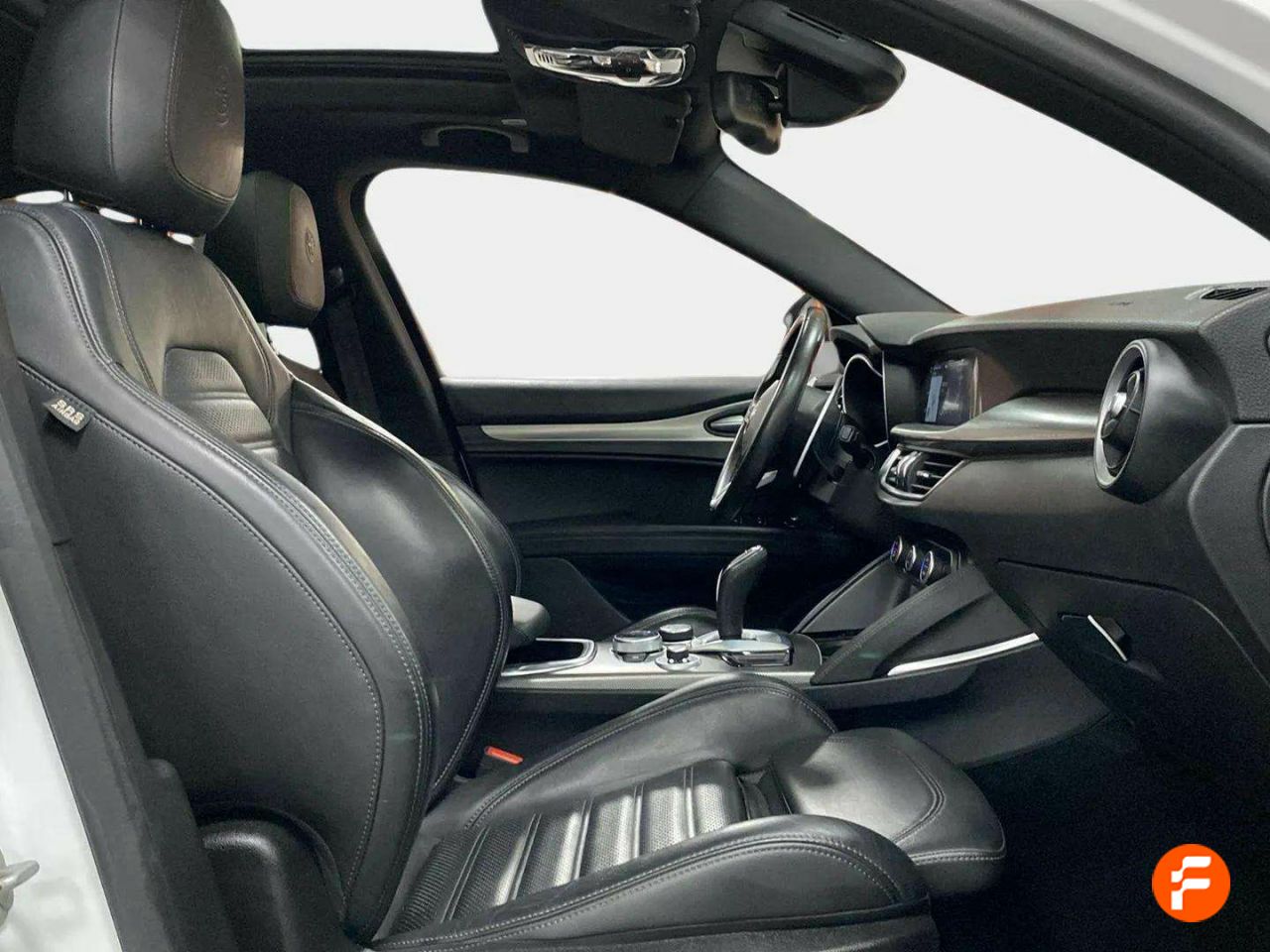 Foto Alfa Romeo Stelvio 11