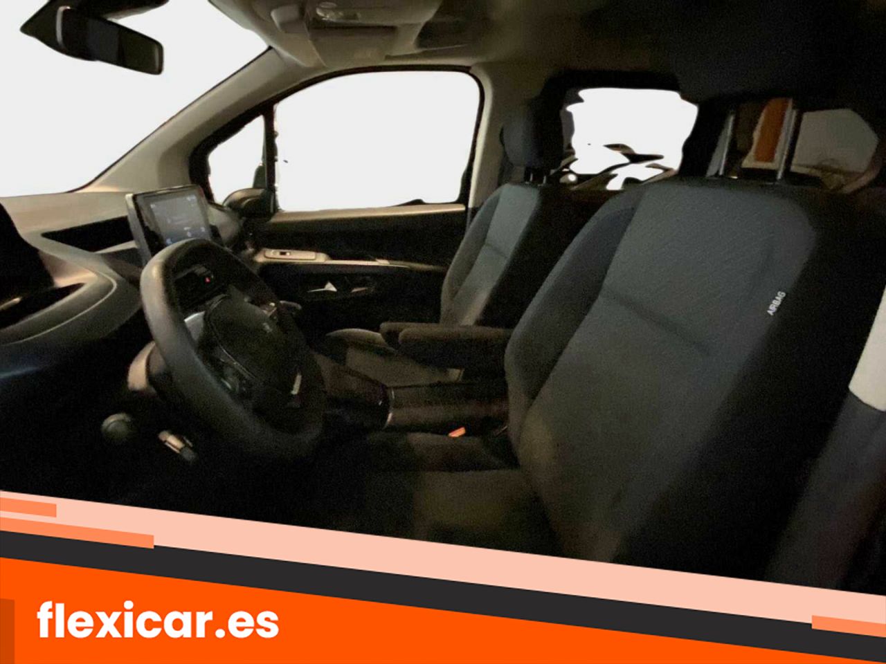 Foto Peugeot Rifter 12