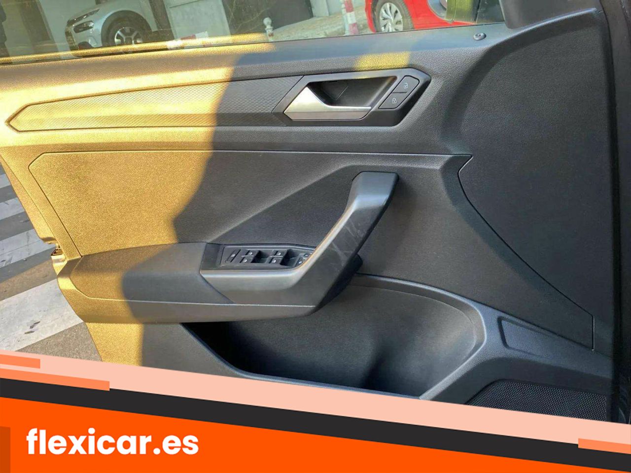 Foto Volkswagen T-Roc 30