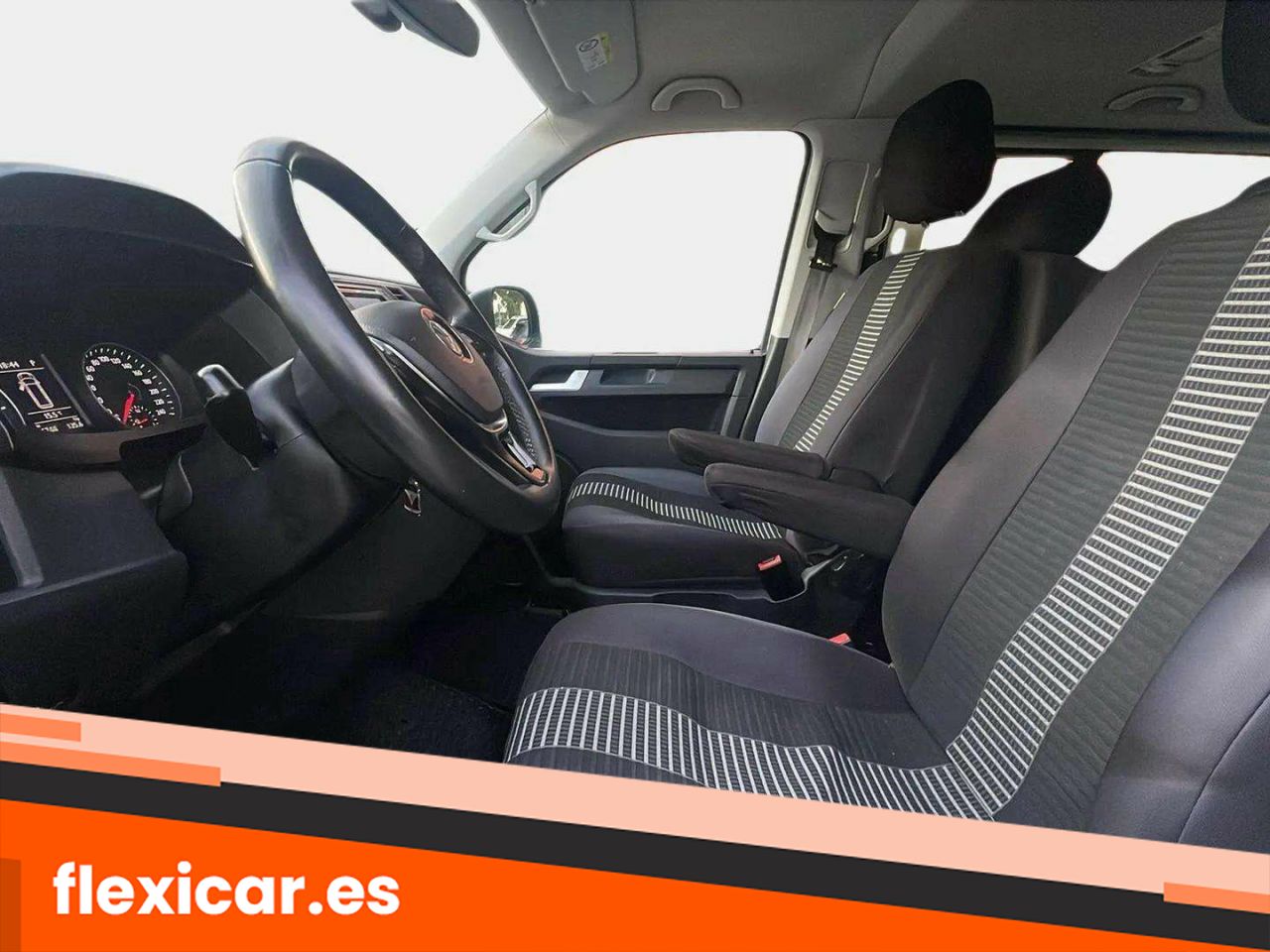 Foto Volkswagen Multivan 13