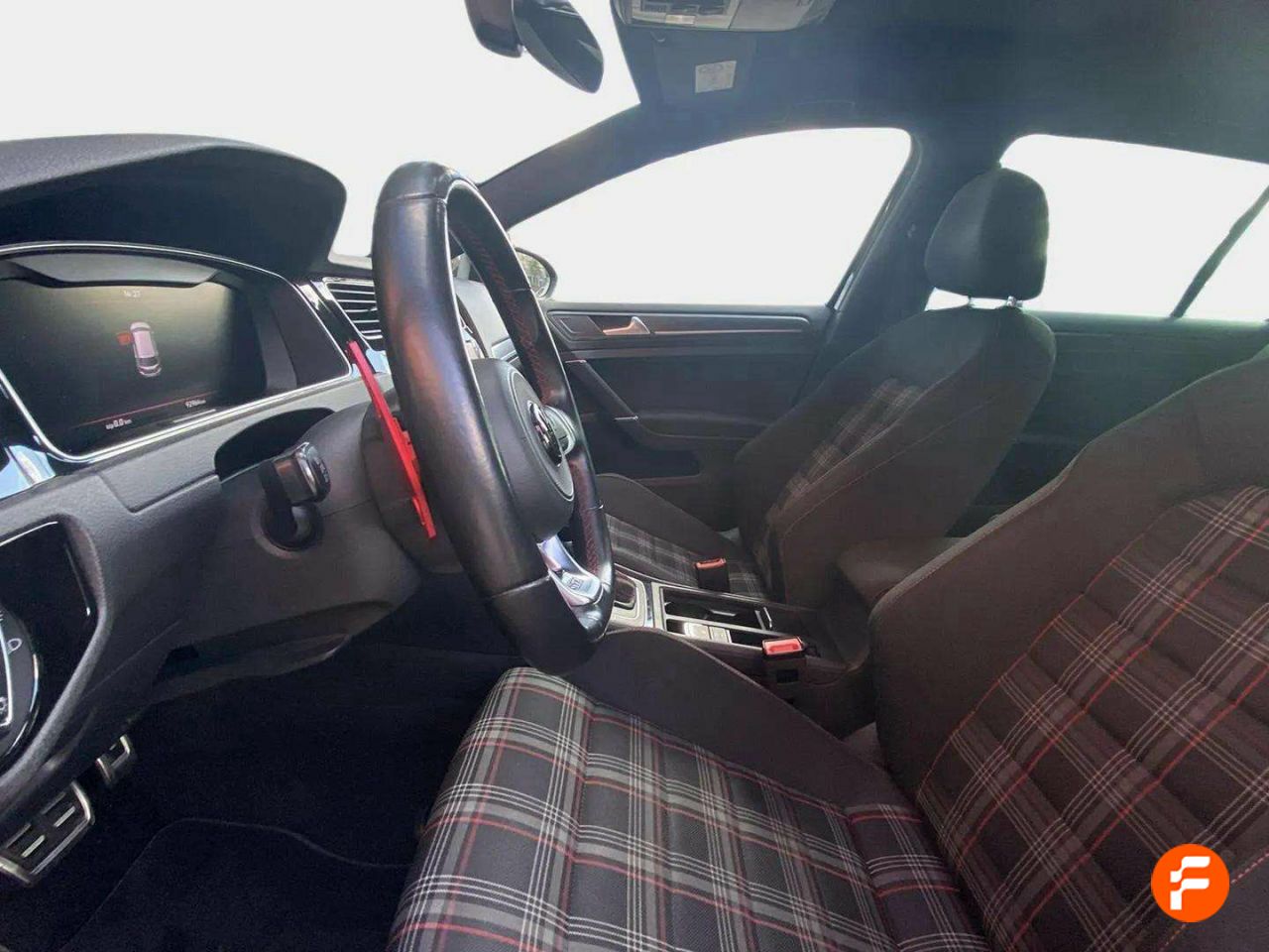 Foto Volkswagen Golf 15
